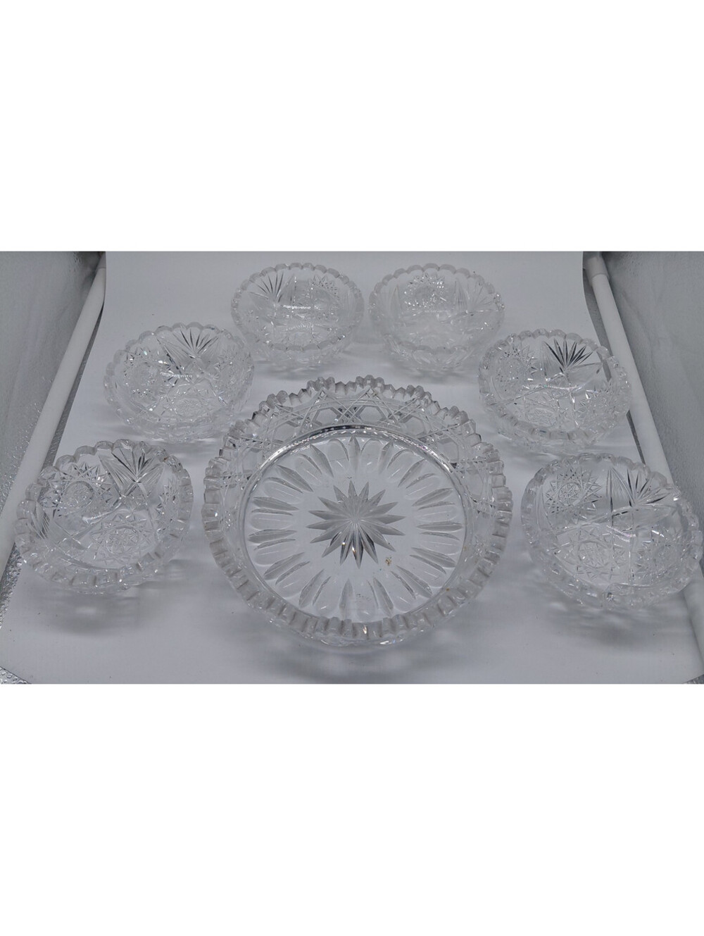 Vintage 7 Pc Clear Cut Glass Bowl Set Serving Bowl 6 Dessert Bowls Starburst